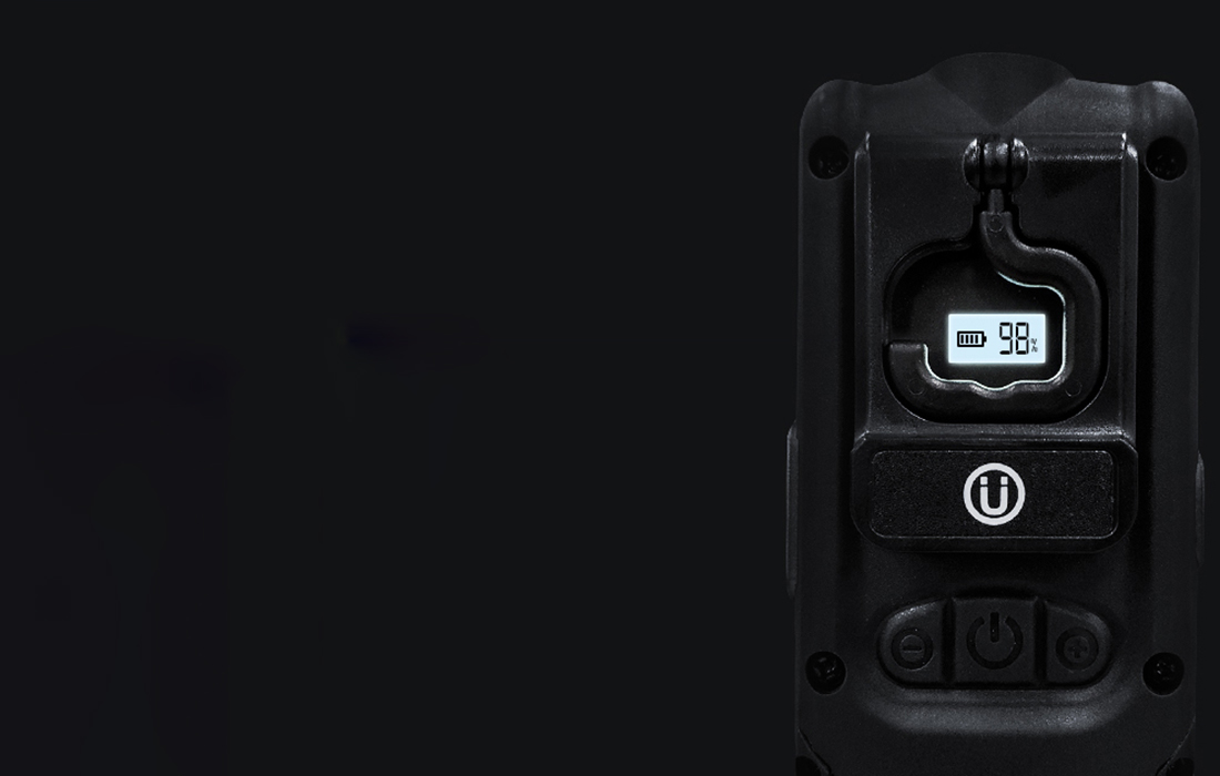 Cyfrowy wyświetlacz poziomu baterii w latarce Superfire G12